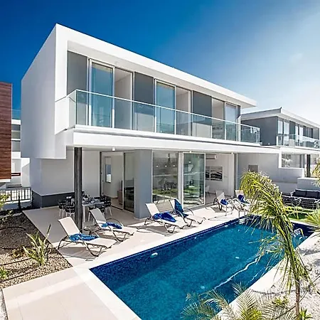 Prol19, Beautiful 3bdr With Pool, Close To Fig Tree Bay Hotel 3*