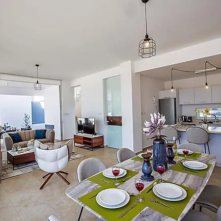 מלון Prol19, Beautiful 3bdr With Pool, Close To Fig Tree Bay פרוטאראס