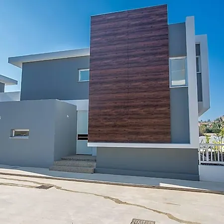 Prol19, Beautiful 3bdr With Pool, Close To Fig Tree Bay